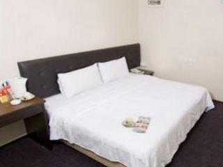 Suan Bee Hotel 3*