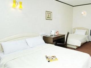 Hotel Suan Bee